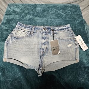 3/$25 🆕 Studio Blue Denim Shorts size 8/29